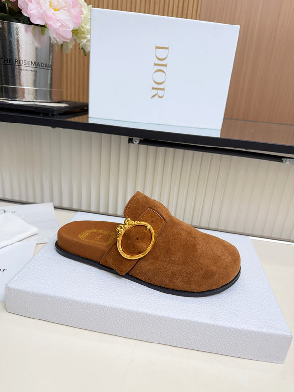 CD Médaillon Buckle Mules Cognac Brown Suede 987050