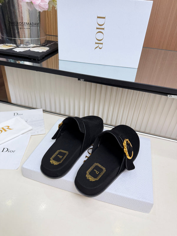CD Médaillon Buckle Mules Black Suede 987049