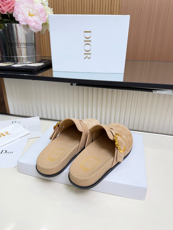 CD Médaillon Buckle Mules Beige Suede 987048