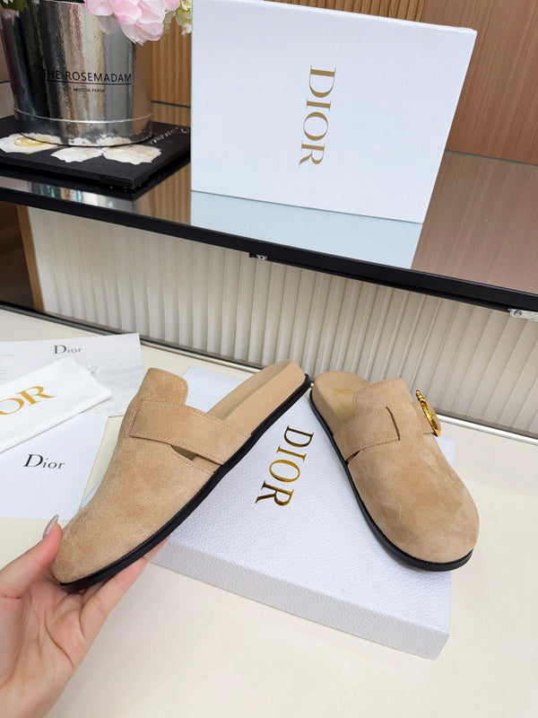 CD Médaillon Buckle Mules Beige Suede 987048