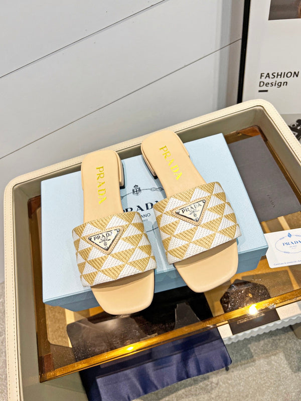 Prad 26s Enameled Metal Triangle Printed Slides White  Beige Leather Cotton 986590