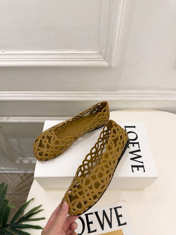 LW Petal Anagram Ballet Flats Pale Brown Leather 111595