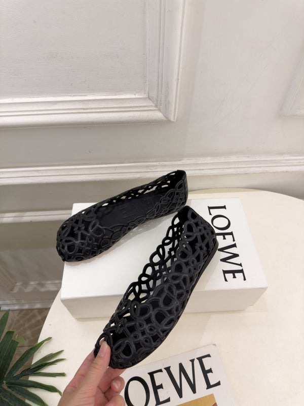 LW Petal Anagram Ballet Flats Pale Black Leather 111592