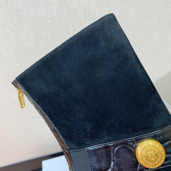 BM 26S Pointed-Toe Boots 10.5cm Gold Logo Buttons Black Suede & Embossed Leather 111354