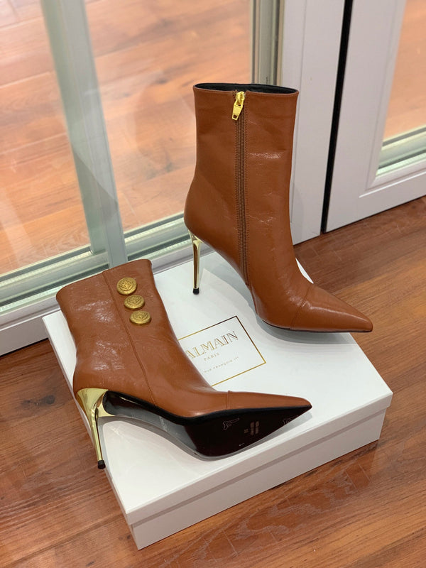 BM 26S Roni Ankle Boots 10.5cm Gold Buttons Brown Leather 111335