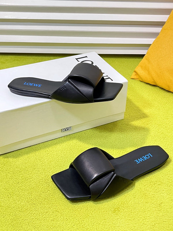 LW 26S Origami Slide Sandals Black Leather 137669