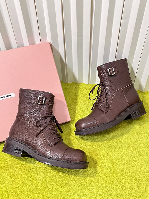 Miu 26S Mid-Calf Lace-Up Boots 4CM Triple Buckle Brown Pebbled Leather 137189