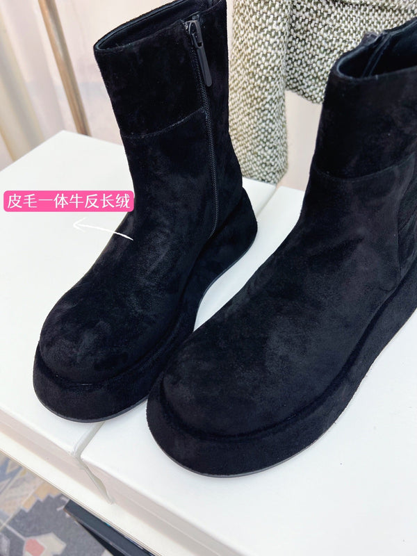 TR 26S Platform Ankle Boots 4cm Side Zip Black Suede 140945