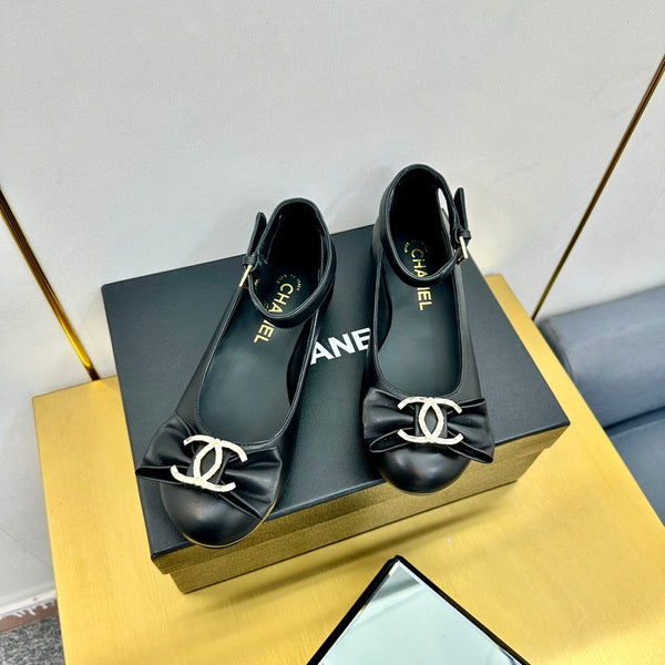 CC 26S Mary Jane Flats Bow Logo Charm Black Leather 140313