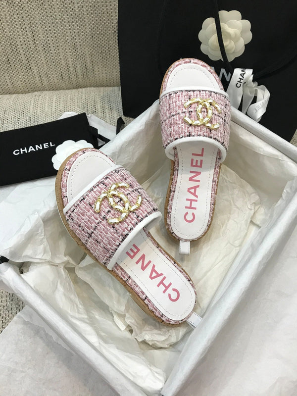 CC 26s Wooden Slippers White Pink Tweed Lambskin 916905