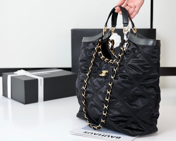 CC 22P Maxi Shopping Bag Black Nylon with Grosgrain