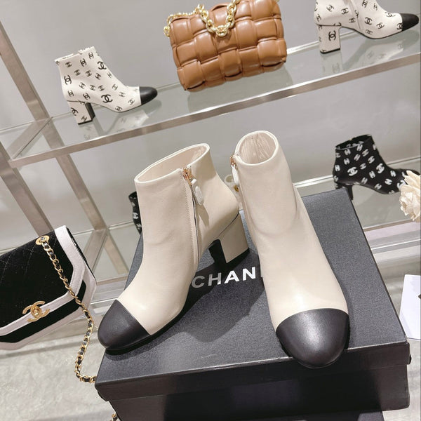CC 26s Booties 6.5cm Black White Sheepskin 966878