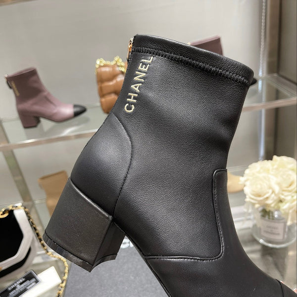 CC 26s Cap-Toe Block-Heel Ankle Boots 5cm Black Leather 966881