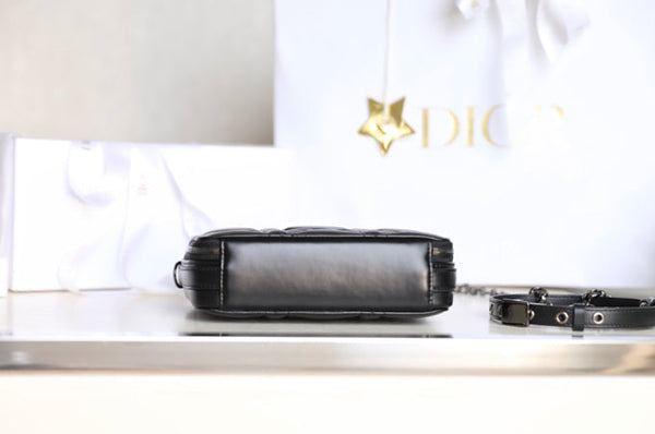 CARO BOX BAG 19 IN BLACK CALFSKIN