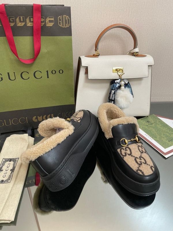 GG LOAFER IN CAMEL BROWN JACQUARD AND BLACK CALFSKIN WITH BEIGE WOOL LINING