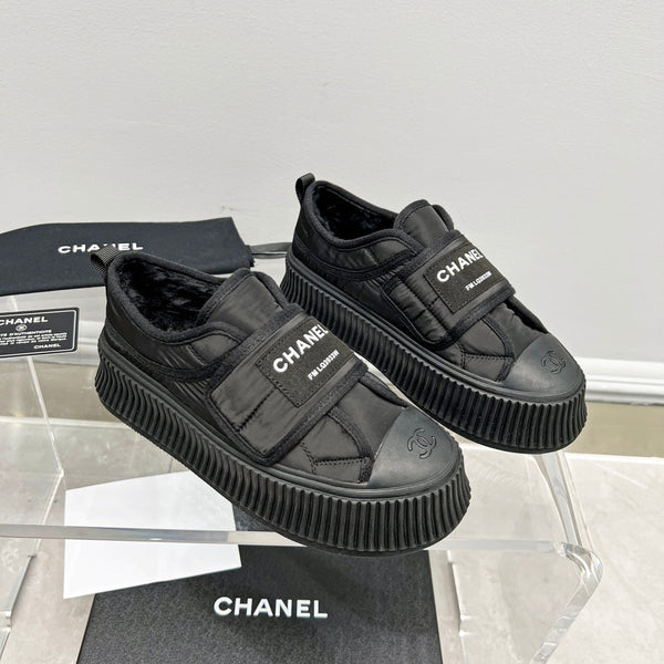 CC Low Sneaker Thick-Soled Black Rain Velvet Fabric