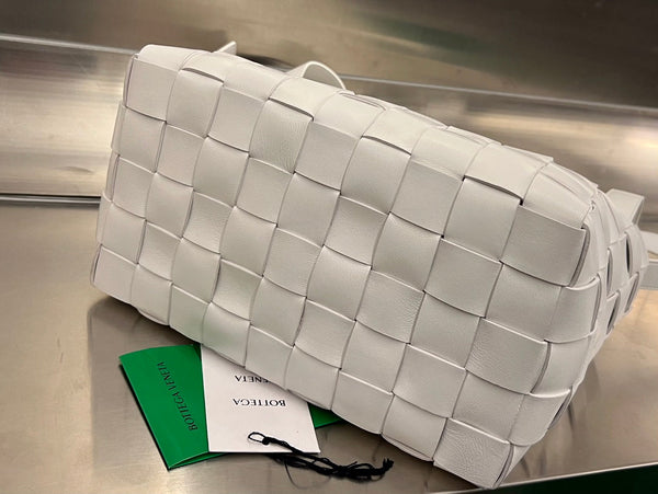 MEDIUM 28 CASSETTE WHITE LAMBSKIN