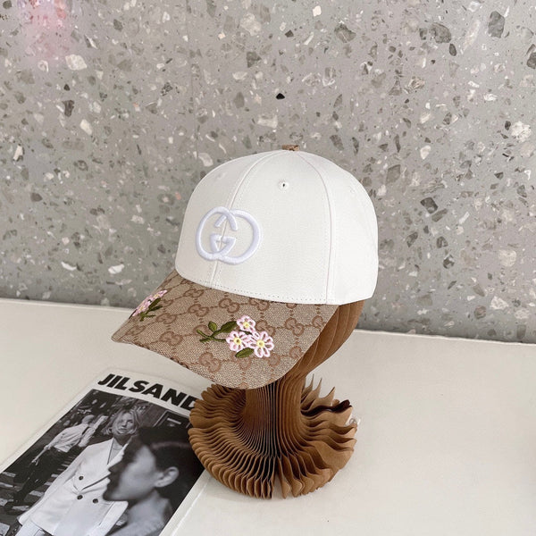 BAKER BOY CAP IN WHITE MIX CAMEL BROWN MONOGRAM JACQUARD FABRIC 136303