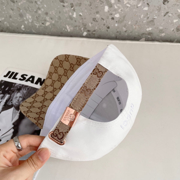 BAKER BOY CAP IN WHITE MIX CAMEL BROWN MONOGRAM JACQUARD FABRIC 136303