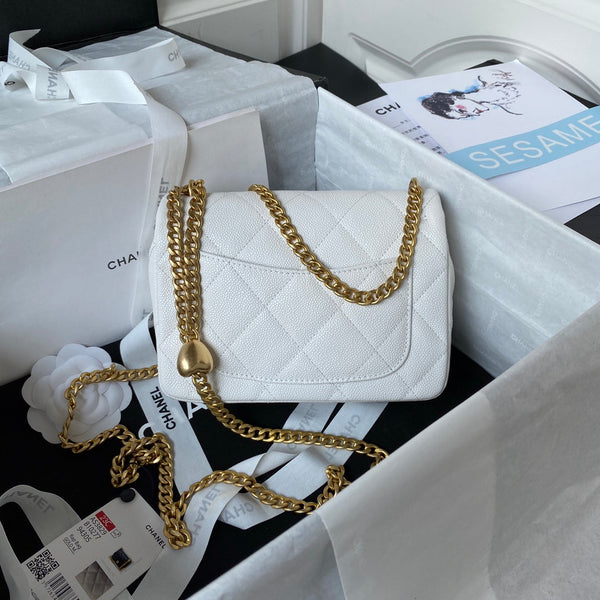 Flap Bag 20cm White Caviar Gold Hardware