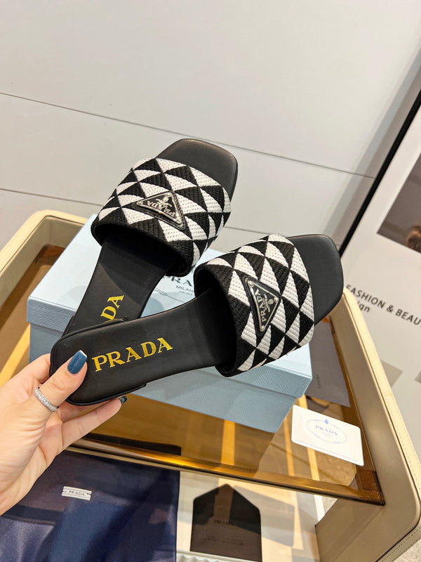 Prad 26s Enameled Metal Triangle Printed Slides White Black Leather Cotton 986589