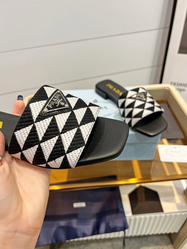 Prad 26s Enameled Metal Triangle Printed Slides White Black Leather Cotton 986589