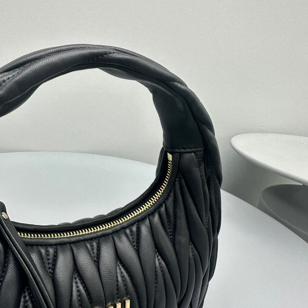 MINI HOBO 20 BAG IN BLACK LAMBSKIN