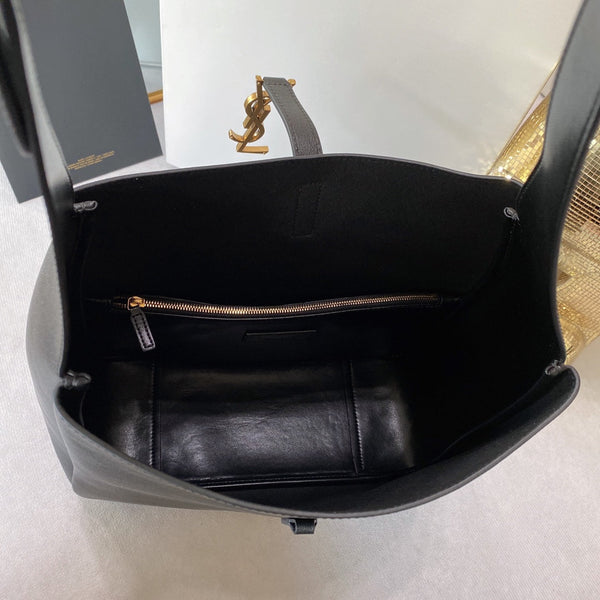 le 5a7 large 30cm black calfskin