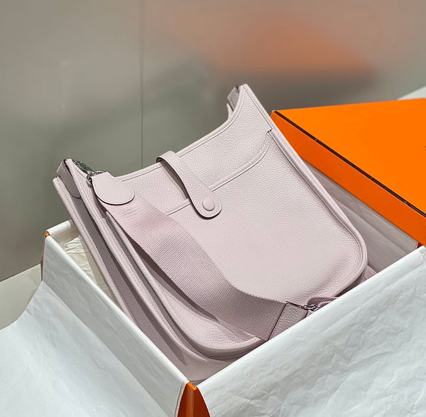 Evelyne 29cm Light Pink Togo Silver Hardware