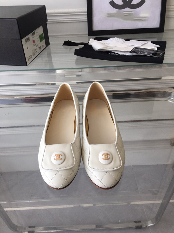 ballet flat quilted white gold cc lock