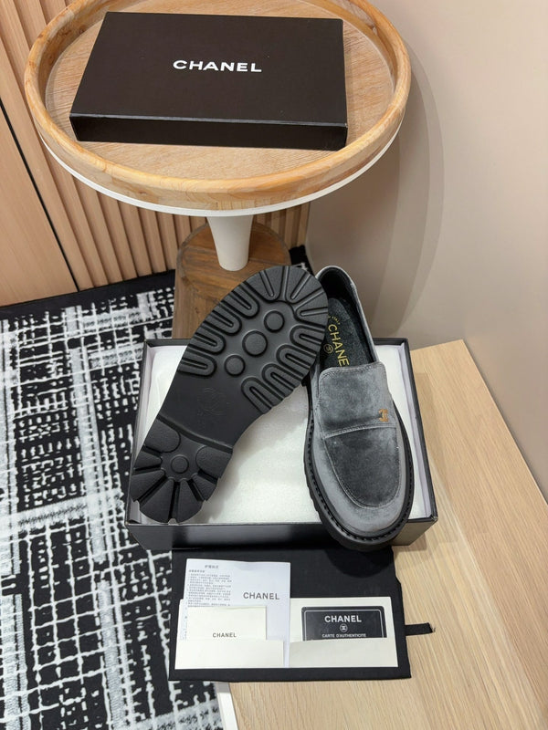 CC LOAFER THICK-SOLED IN DOVE GREY VELVET