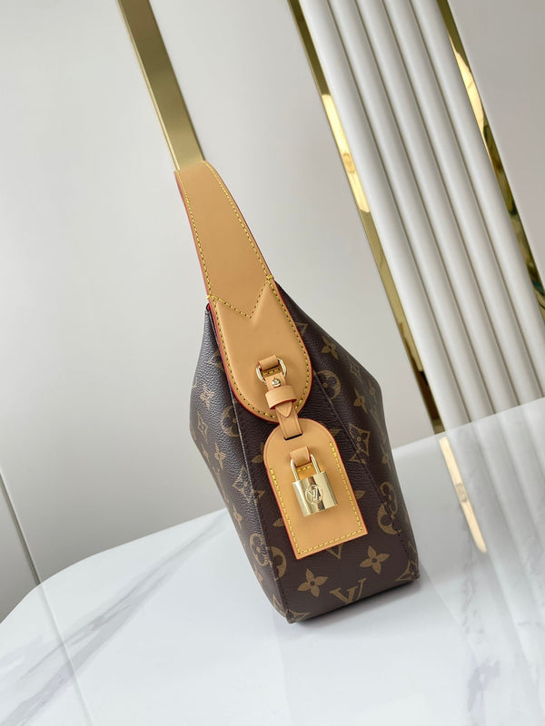 BLLV SLOUCHY PM 33 IN BROWN MONOGRAM CANVAS