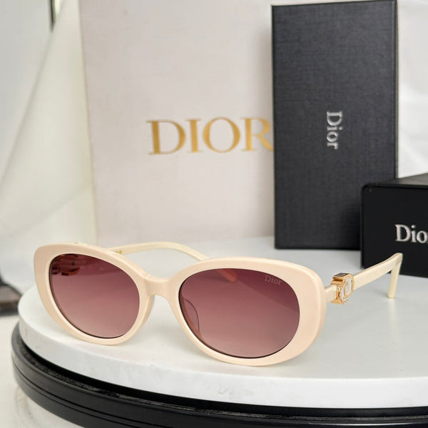 MONTAIGNE SUNGLASS CD8977 IN ACETATE