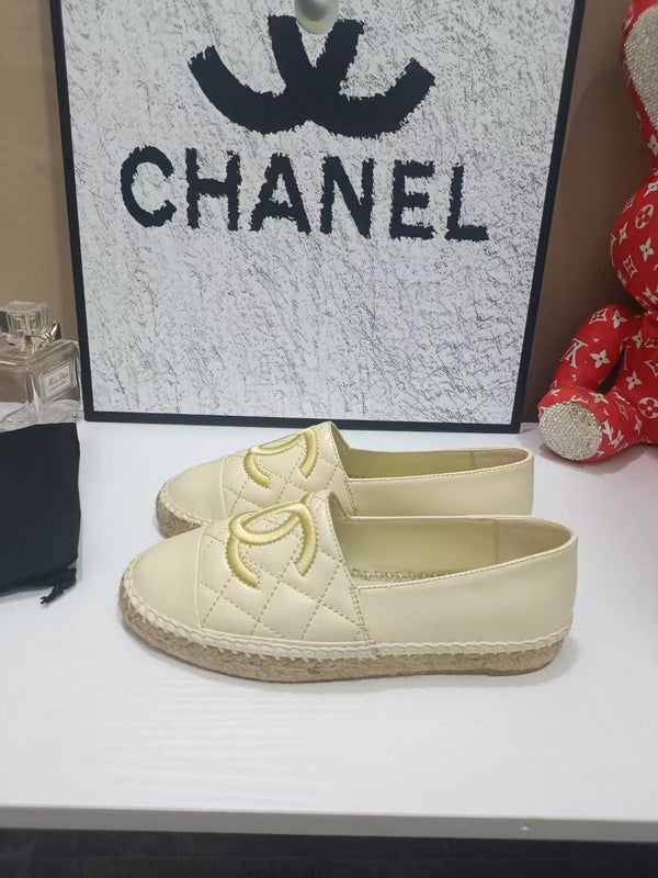 Chanel 26s Espadrille Loafers In Cream Calfskin With Rope Sole