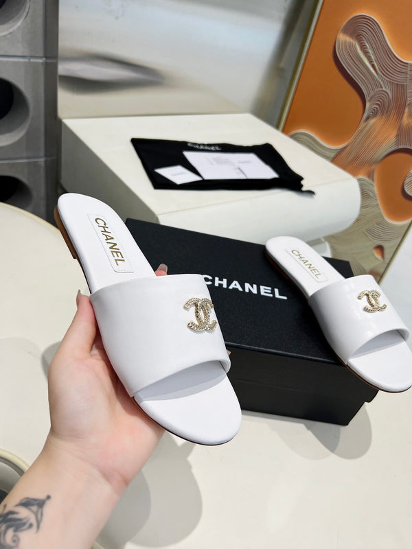 CC 26s Slide White Sheepskin 684903