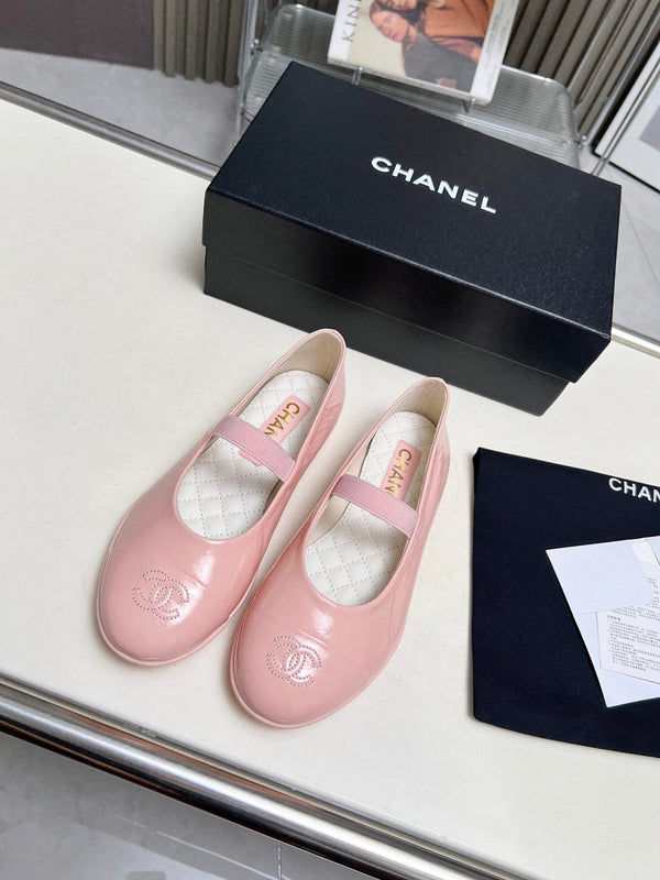 CC 26s Ballet Flat Light Pink Glossy Sheepskin 684822