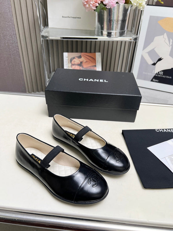 CC 26s Ballet Flat Black Glossy Sheepskin 684824