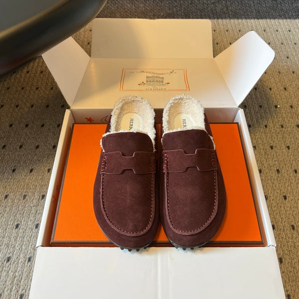 HM 26S Destin Mules Burgundy Suede
