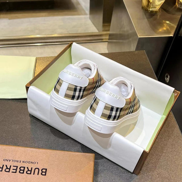 Burberry Vintage Low-Top Sneakers Canvas Leather