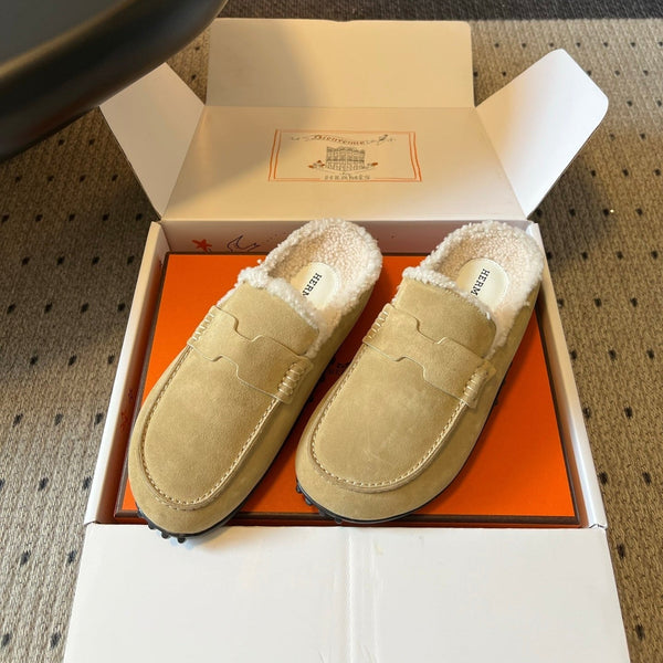 HM 26S Destin Mules Beige Suede
