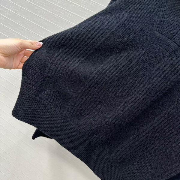 HM 25 Black Cashmere Jacquard Sweater 02657