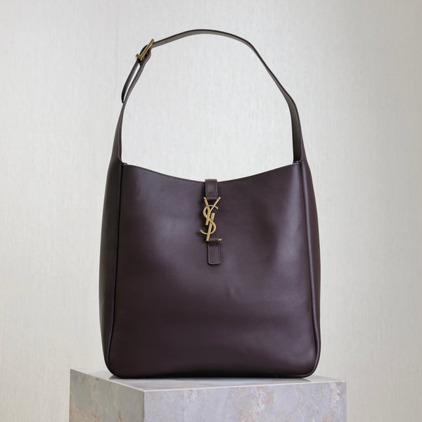 LE 5 À 7 LARGE BAG 31 IN COFFEE LAMBSKIN