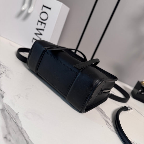 LOEWE Amazona 180 Bag 24.5cm Black Soft Calfskin