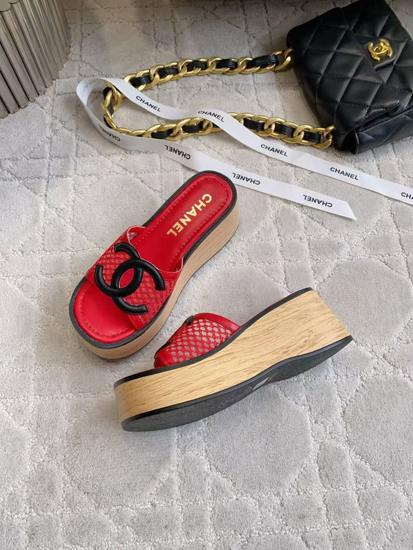 CC Logo Platform Sandals Lambskin 723735