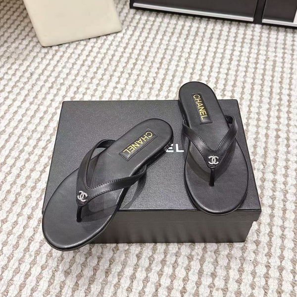 CC Crystal Logo Thong Sandal Black Leather