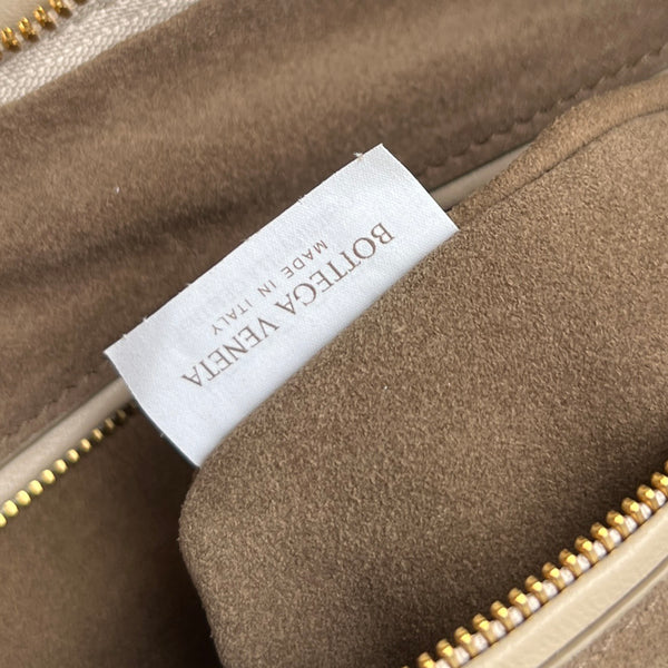 BV Bag 44cm Beige Intrecciato Leather