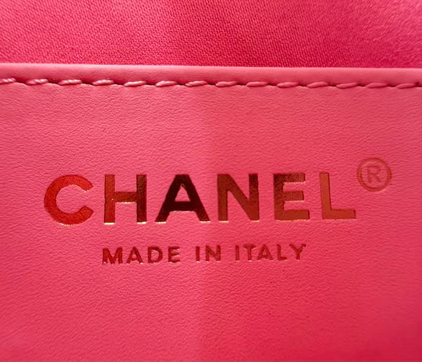 CC 26s Small Handbag 22cm Hot Pink Caviar