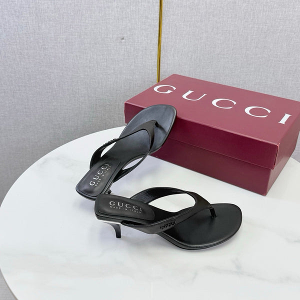 GG Vittoria Thong Sandals Black Cowhide