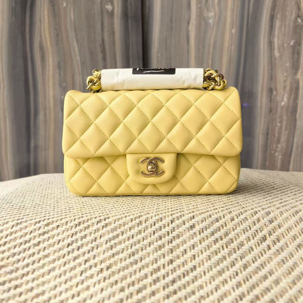 CC 26s Classic Flap Bag 20cm Light Yellow Lambskin