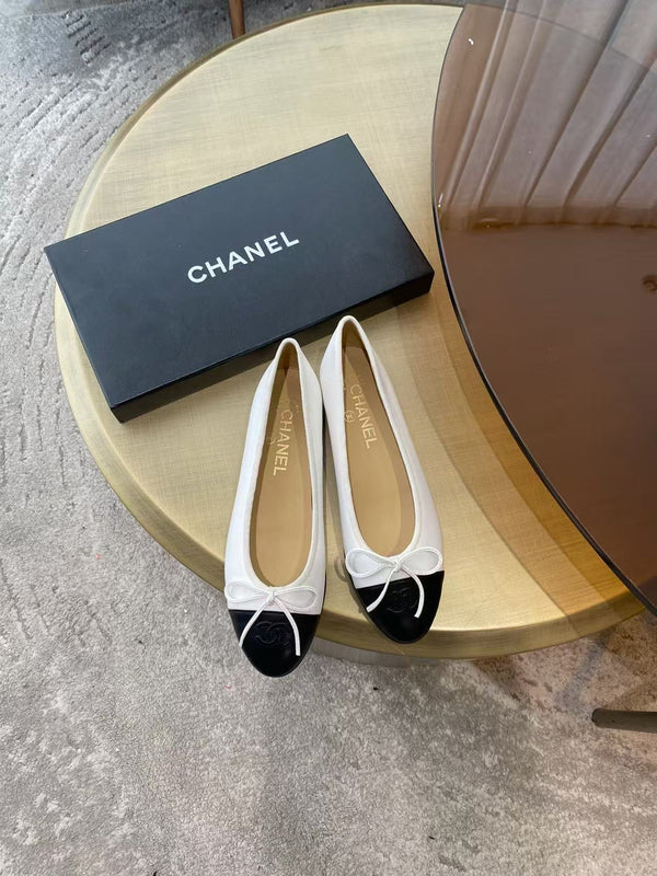 CC 25P Ballet Flat White Calfskin Black Grosgrain